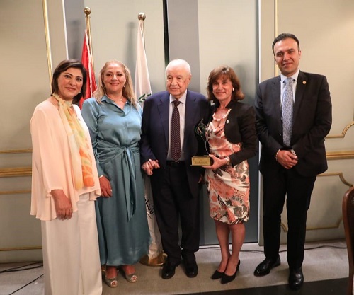 The Arab Union for Specialized Women Honors Dr. Talal Abu-Ghazaleh