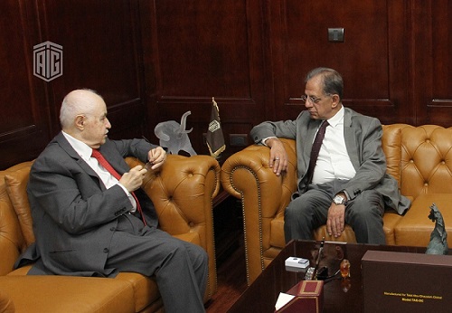 Abu-Ghazaleh Receives South African Ambassador to Jordan, Discusses Issues of Mutual Interest